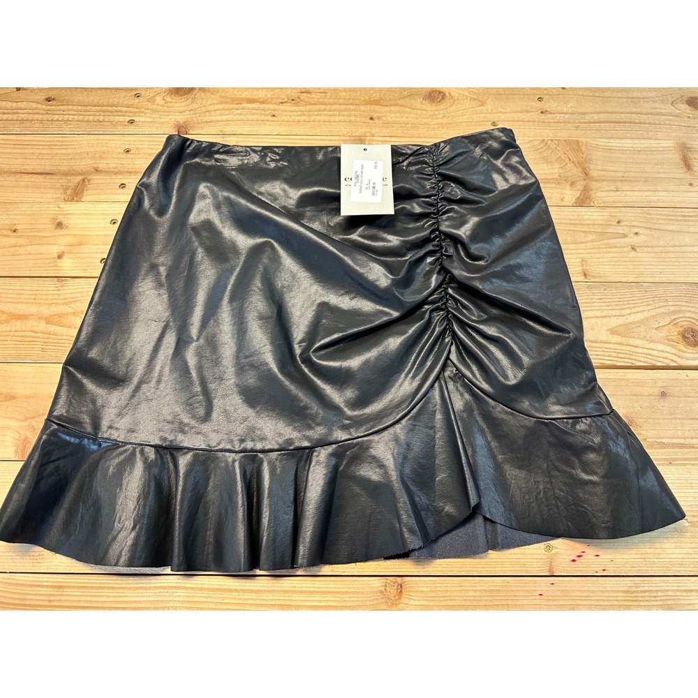 Eesome Ruched Faux Leather Mini Skirt Black Ruffle Hem Size M